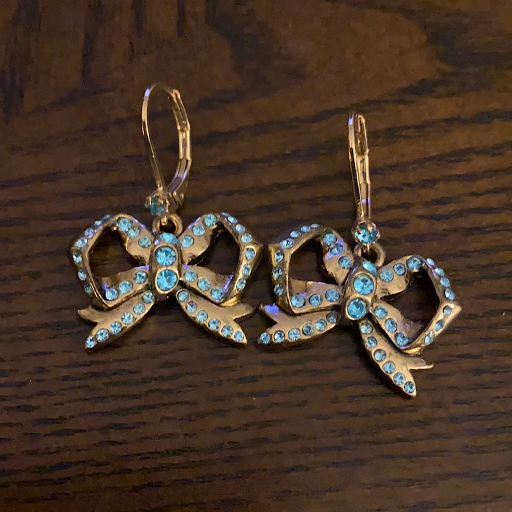 Light blue and gold Betsy Johnson small dangles